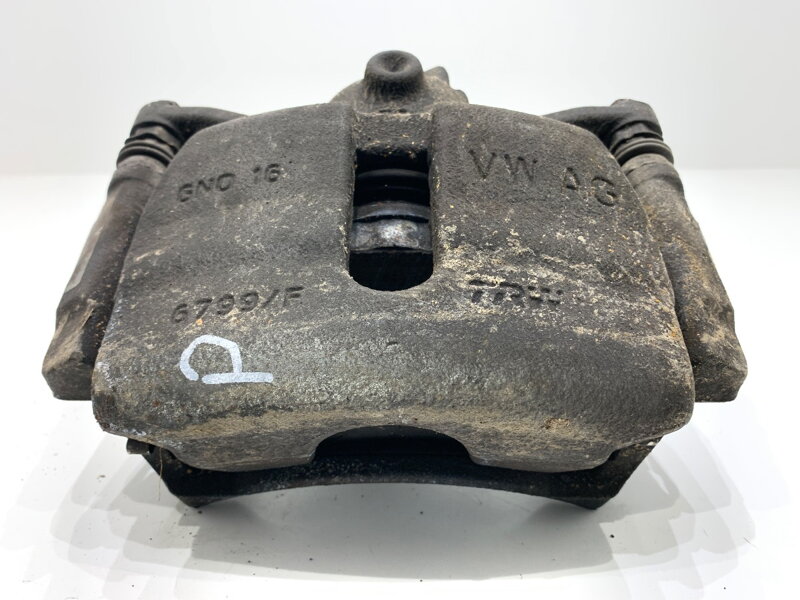 Brzdový třmen pravý přední VW Touran (5T1) 2015 - 2022