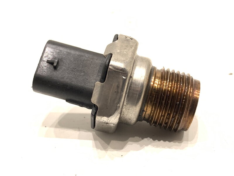 Čidlo tlaku paliva Ford Focus IV (HN) 2018 - 2022 9826744680