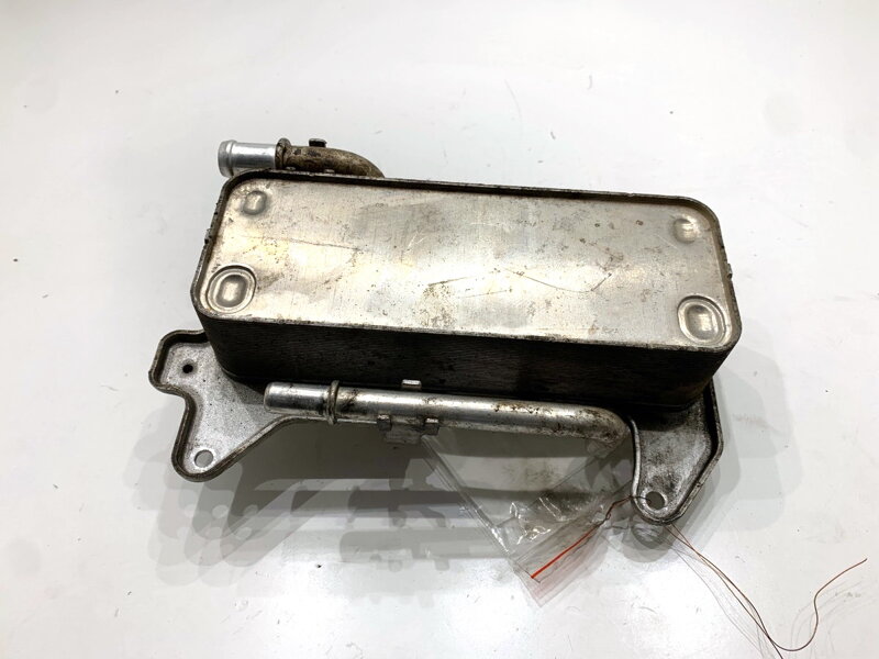 Chladič oleje převodovky převodů Audi Q8 (4MN) 2018 - 2022 4M0317021G