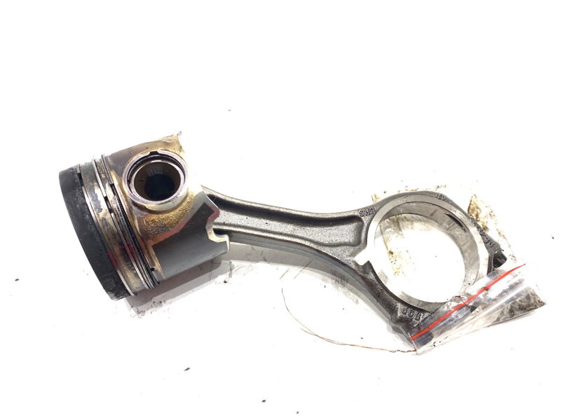 Píst S ojnicí Audi Q8 (4MN) 2018 - 2022 59P