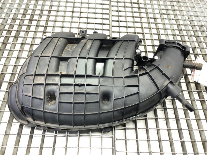 Sací potrubí Ford USA Mustang Coupe 2004 - 2022 BR3E-9424-PA