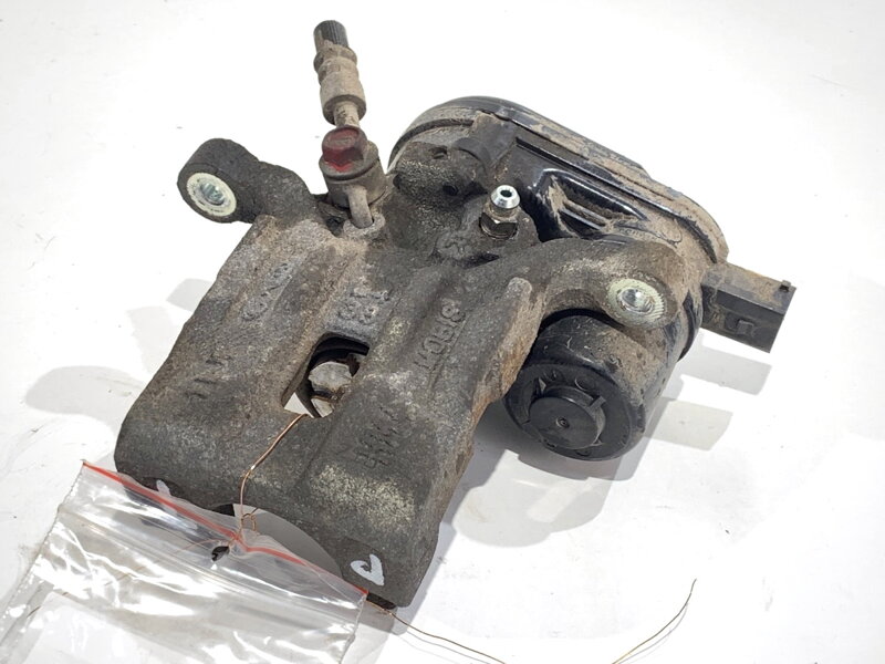 Brzdový třmen pravý zadní Hyundai Kona (OS, OSE, OSI) 2017 - 2022 G3582-37700