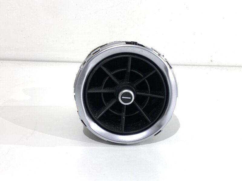 Mřížka ventilace pravá přední Hyundai Kona (OS, OSE, OSI) 2017 - 2022 97490-J9BA0