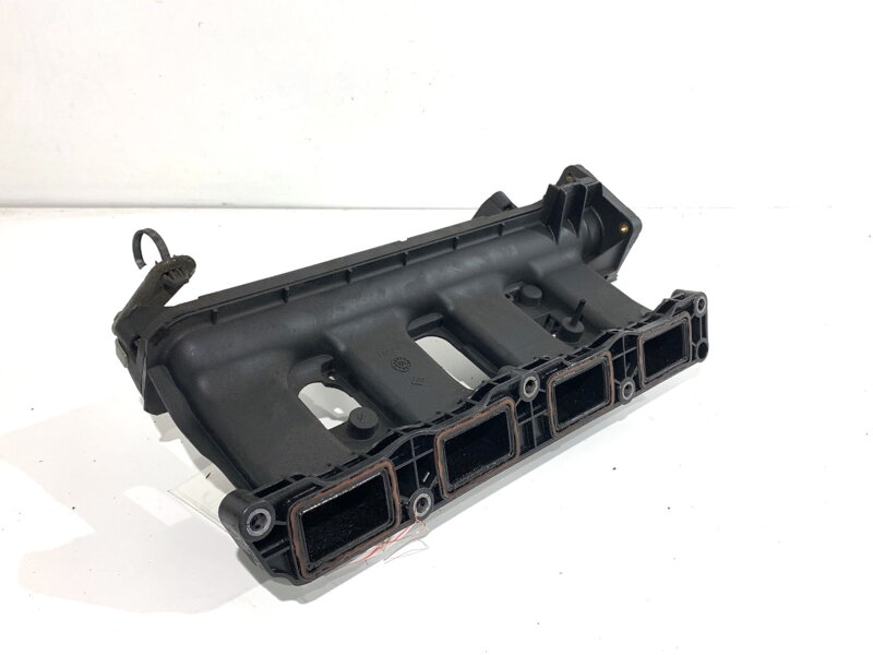 Sací potrubí Nissan Qashqai II SUV (J11, J11_) 2013 - 2022 140036109R