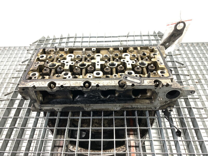 Hlava válců VW Passat B8 Variant (3G5, CB5) 2014 - 2022 04L103373E