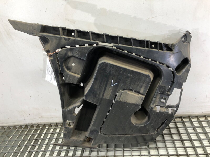 Držák nárazníku levý zadní BMW 5 Gran Turismo (F07) 2009 - 2017 7201217