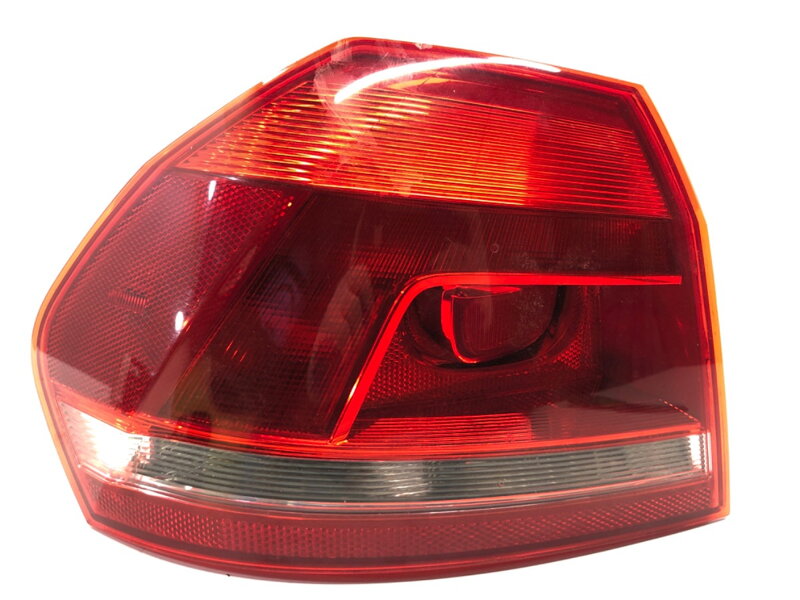 Světlo levé zadní VW Passat B7 (A32, A33) 2011 - 2022 561945095H