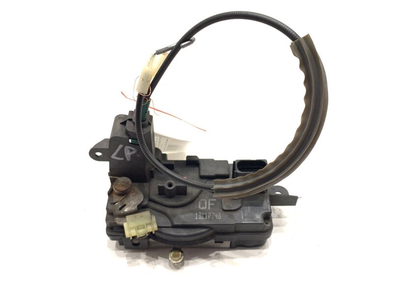 Zámek dveří levý přední Opel Zafira / Zafira Family B (A05) 2005 - 2019 13210748