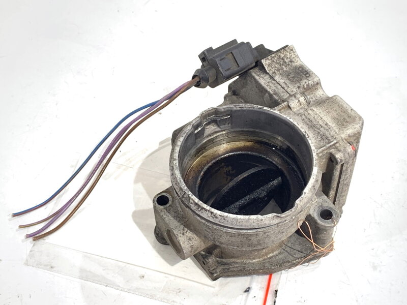 Škrticí klapka VW Golf V (1K1) 2003 - 2010 03G128063