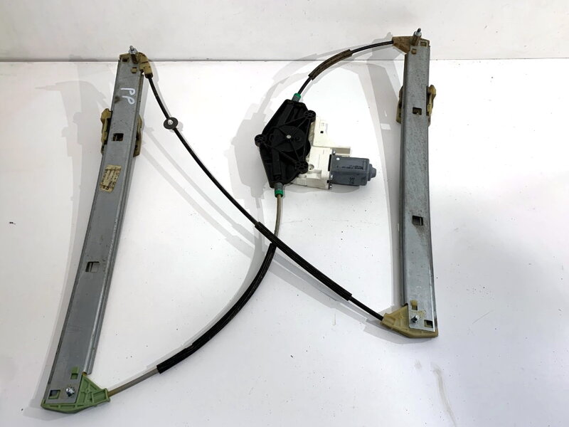 Stahovačka okna pravá přední Audi Q5 (8RB) 2008 - 2017 8K0959802B