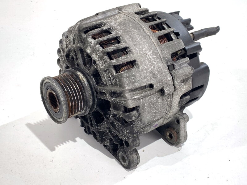 Alternátor Audi Q5 (8RB) 2008 - 2017 03G903016F