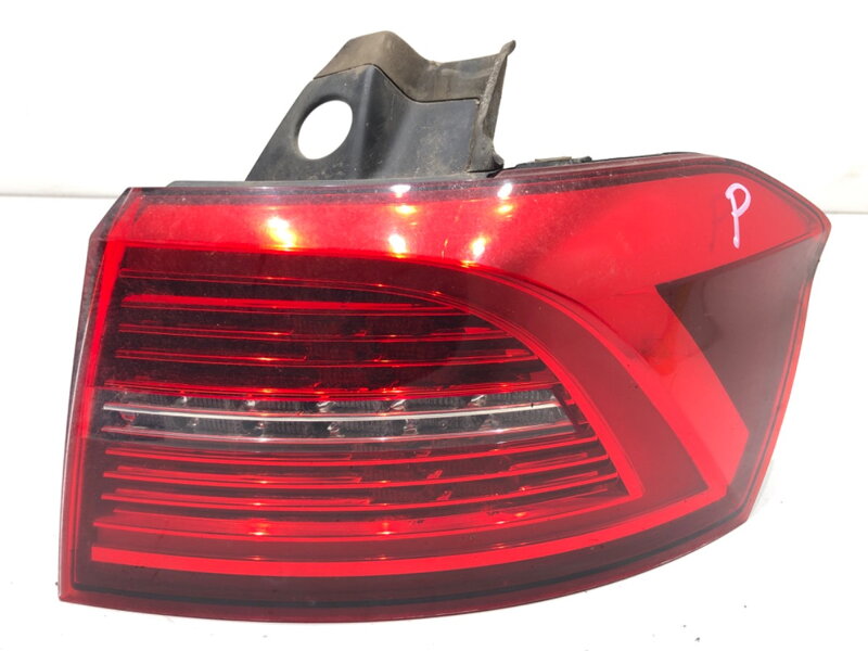 Světlo pravé zadní VW Passat B8 Variant (3G5, CB5) 2014 - 2022