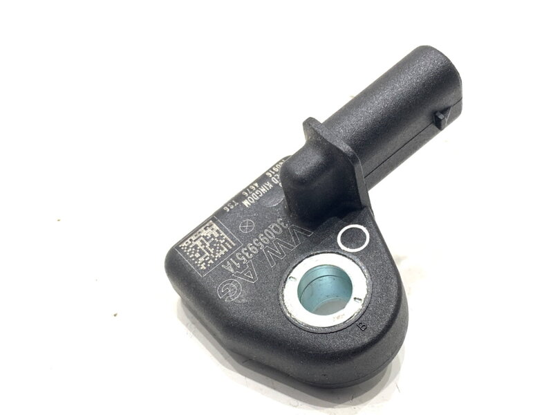 Čidlo nárazu VW Passat B8 Variant (3G5, CB5) 2014 - 2022 3Q0959351A