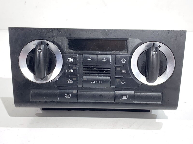 Panel ovládání ventilace Audi A3 (8P1) 2003 - 2013 8P0820043D