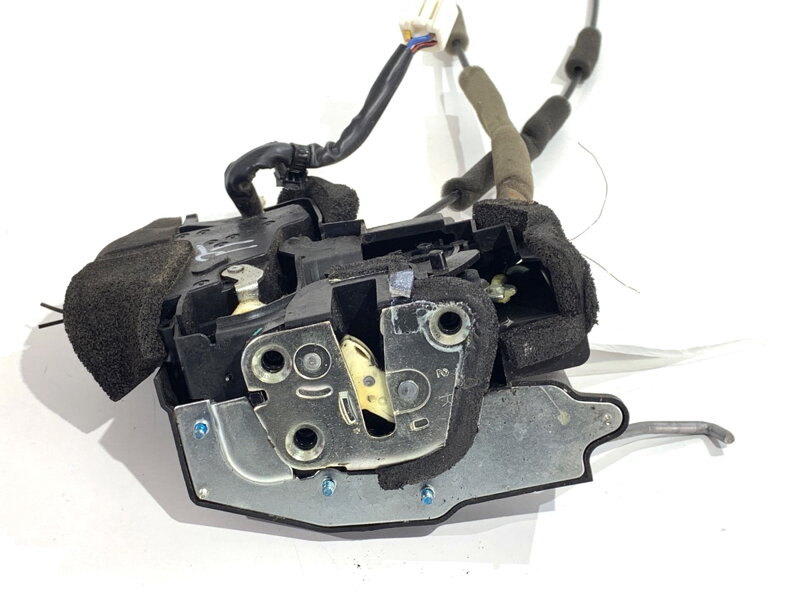 Zámek dveří pravý zadní Mazda CX-7 (ER) 2006 - 2014