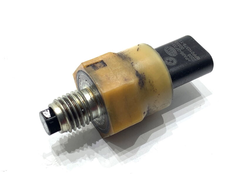 Čidlo tlaku oleje BMW 3 (F30, F80) 2011 - 2018 861333302