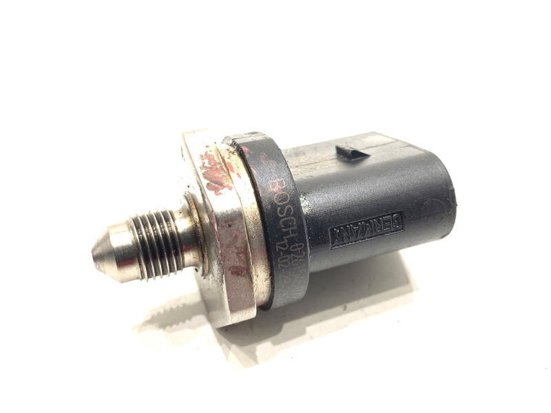 Čidlo tlaku paliva BMW 3 (F30, F80) 2011 - 2018 0261545072