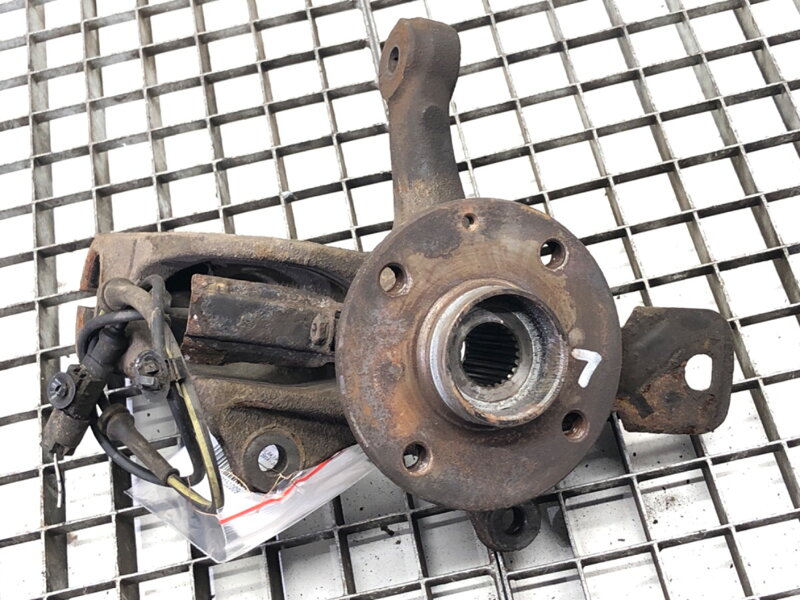 Otoč levá přední Toyota Aygo (_B4_) 2014 - 2022