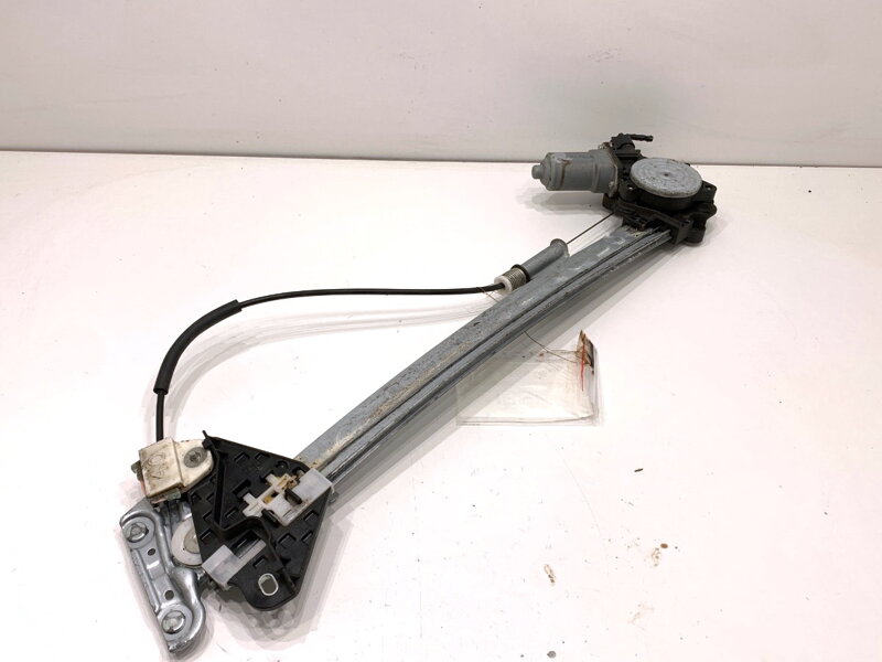 Stahovačka okna pravá přední Honda Accord Viii Kombi (CW) 2008 - 2022