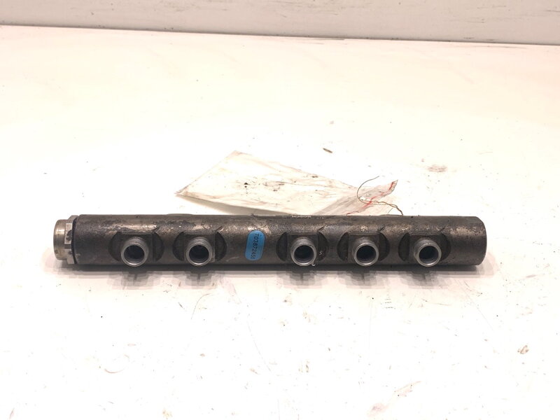 Vstřikovací rampa Jeep Grand Cherokee IV (WK, WK2) 2010 - 2022 0445216050