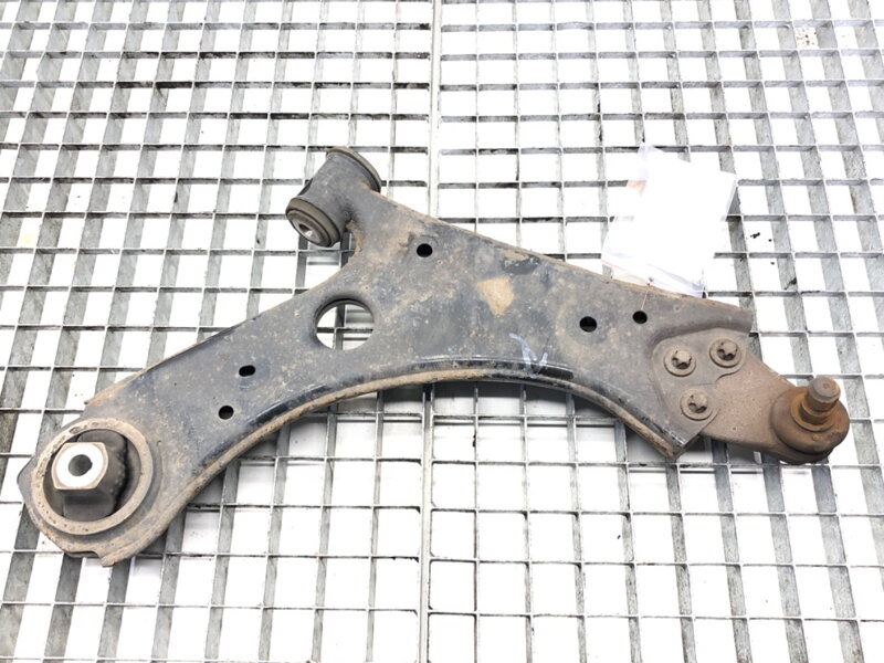 Rameno pravé přední Fiat Tipo Sedan (356_) 2015 - 2022