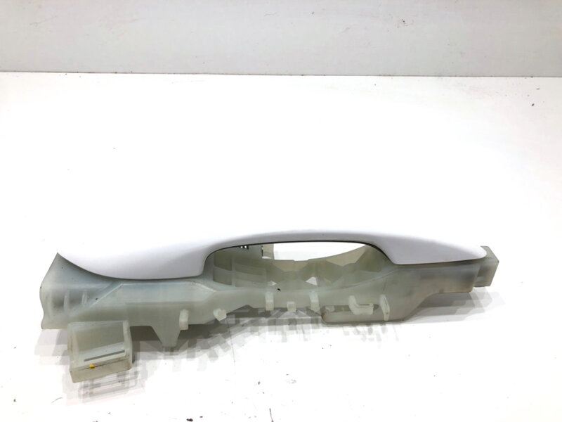 Klika vnější pravá přední Hyundai Elantra VII Sedan (CN7) 2020 - 2022