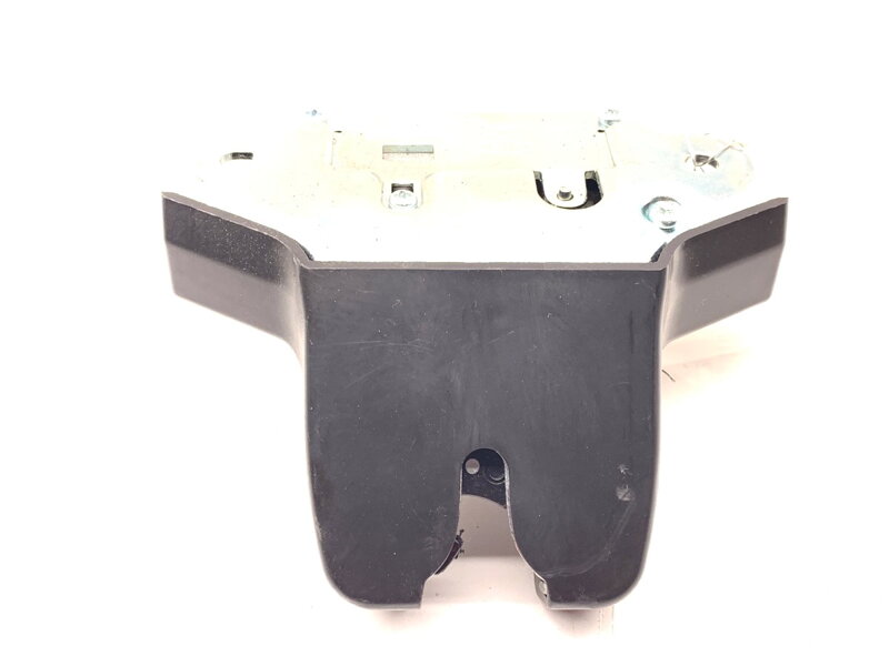 Zámek víka kufru zadní Hyundai Elantra VII Sedan (CN7) 2020 - 2022 81230AA010