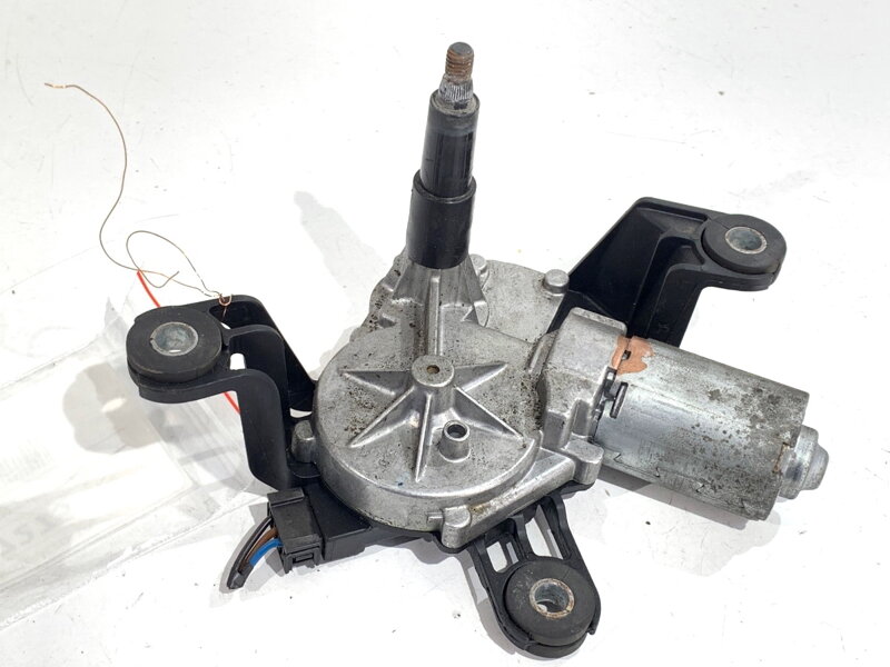 Motorek stěračů zadní Opel Astra H Kombi (A04) 2004 - 2014 13105981