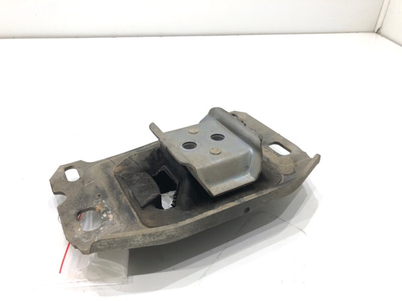 Polštář motoru levý Citroen C4 Grand Picasso II (DA_, DE_) 2013 - 2022 9673768480