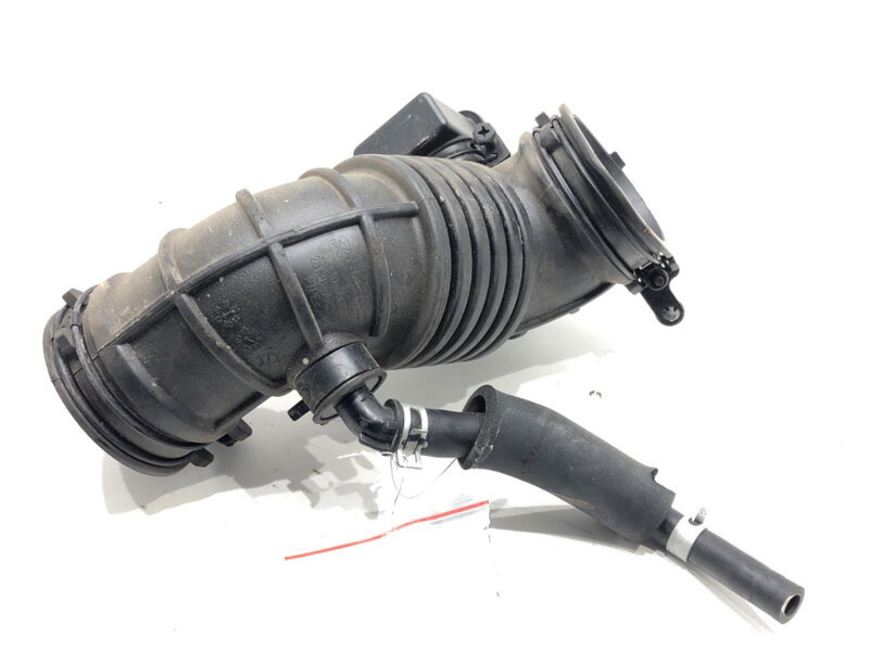 Vzduchové potrubí Hyundai Elantra VII Sedan (CN7) 2020 - 2022 28130-AA700