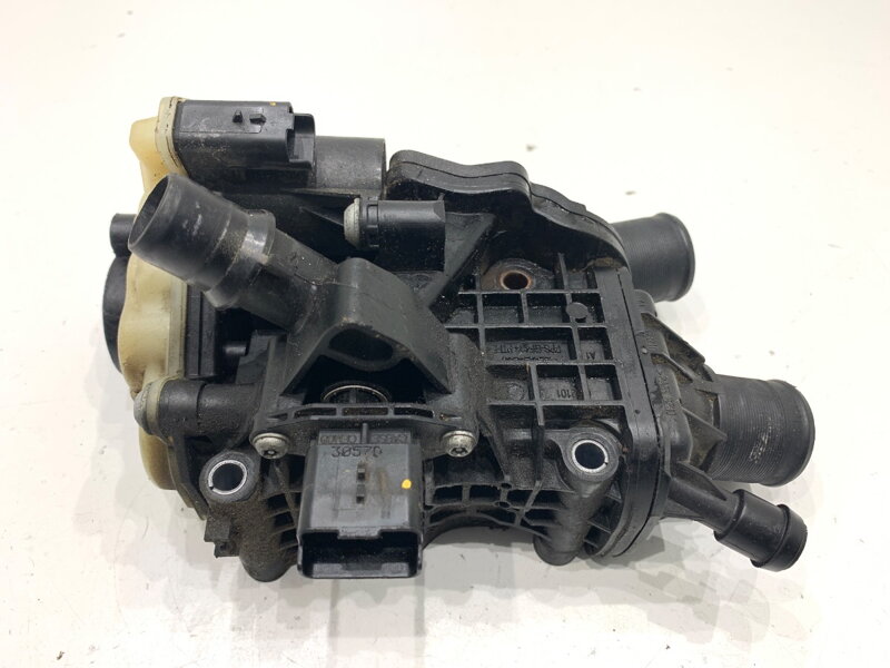 Kryt termostatu Ford Mondeo V Liftback (CE) 2014 - 2022 9804160380