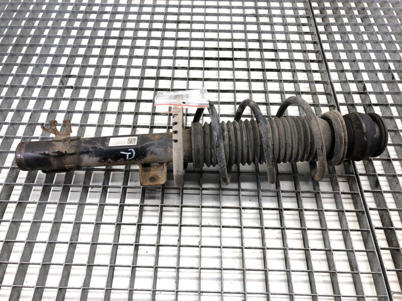 Tlumič pravý přední S pružinou Seat Ibiza IV (6J5, 6P1) 2008 - 2017 6R0413031F