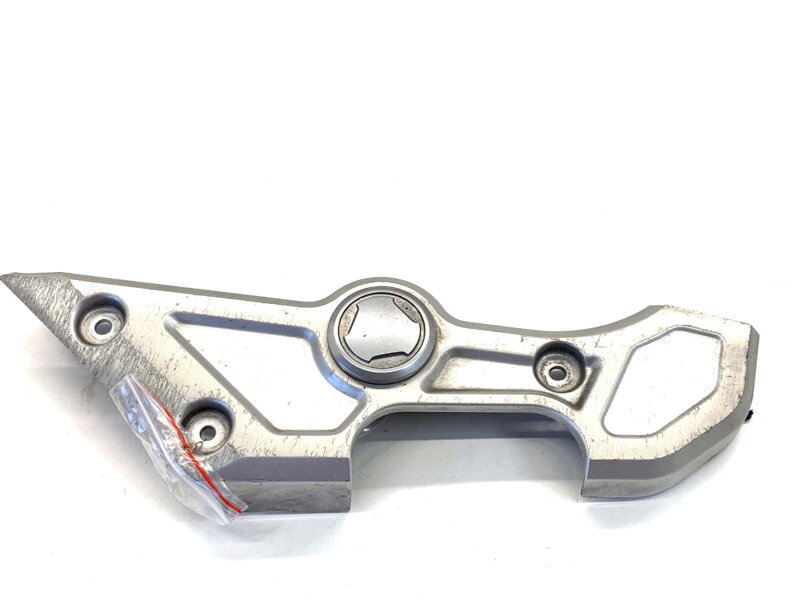 Kryt motoru Yamaha FZS 1000 Fazer 1YHH208