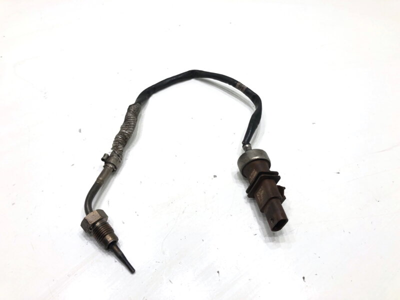 Čidlo teploty spalin VW Passat B8 Variant (3G5, CB5) 2014 - 2022