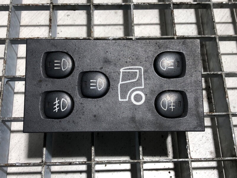 Řídicí jednotka světel Scania P , G , R , T - Series 2003 - 2022 1507637