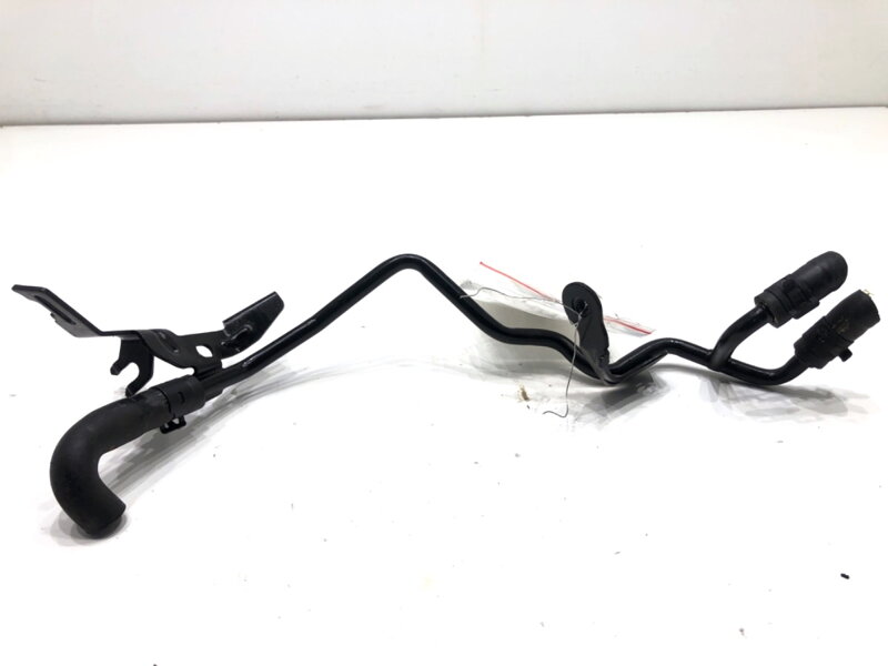 Potrubí vody VW T-roc (A11) 2017 - 2022 04L121070AB