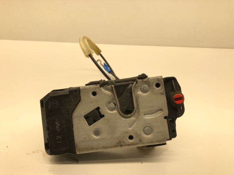 Zámek dveří levý zadní Opel Zafira / Zafira Family B (A05) 2005 - 2019 13218738