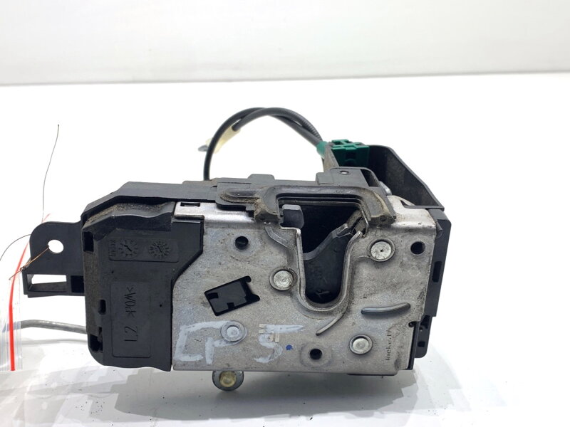 Zámek dveří levý přední Opel Zafira / Zafira Family B (A05) 2005 - 2019 13210748