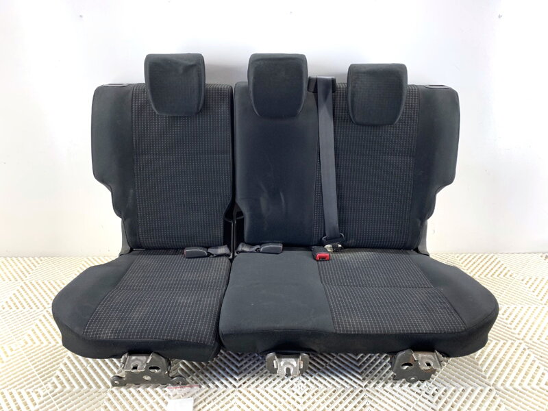 Lavice / sedačka druhý řada Suzuki Swift III (MZ, EZ) 2005 - 2022