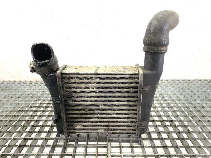Intercooler Audi A4 B6 (8E2) 2000 - 2005 8E0145805S