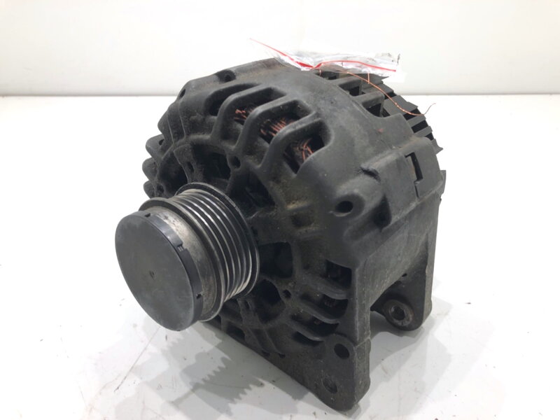 Alternátor Audi A4 B6 (8E2) 2000 - 2005 028903029R