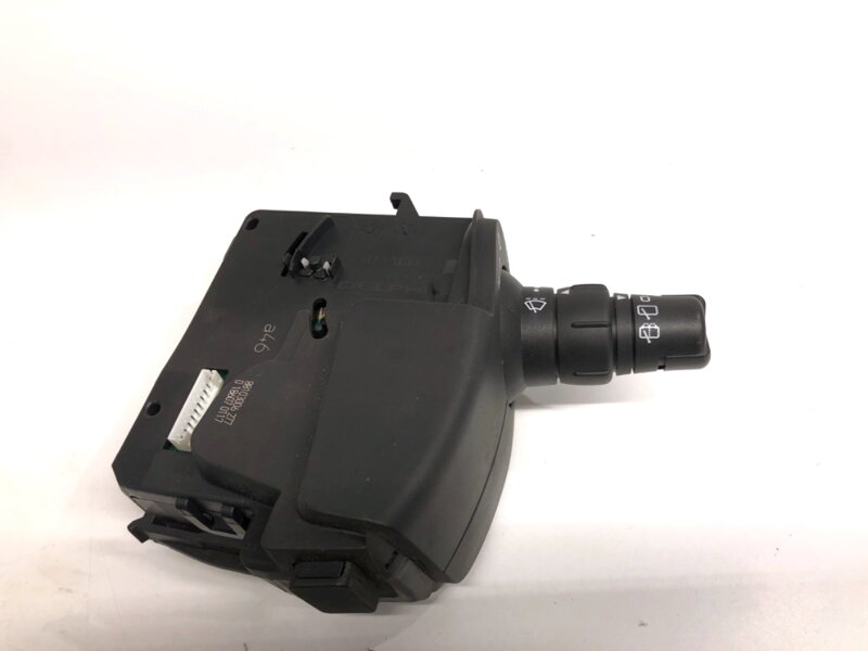 Páčka stěračů Renault Clio III (BR0/1, CR0/1) 2005 - 2014 88103006