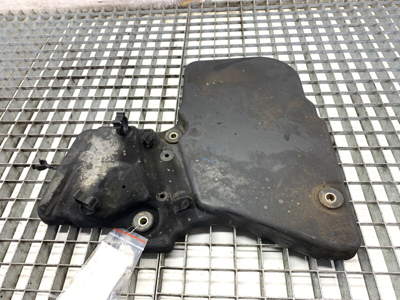 Víko / kryt rozvodů VW Touareg (7LA, 7L6, 7L7) 2002 - 2013