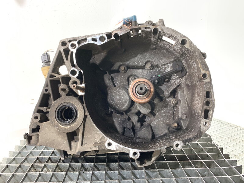 Převodovka Dacia Duster (HS_) 2010 - 2018 JR5316