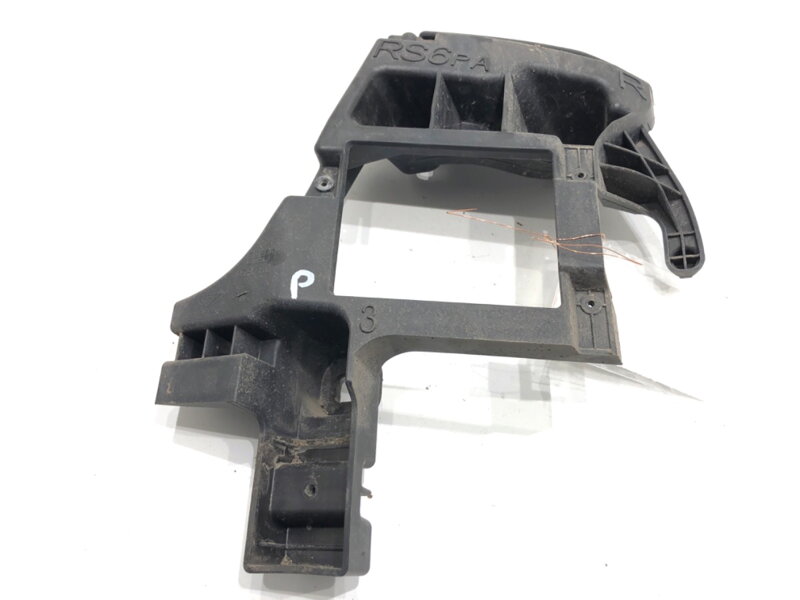 Držák nárazníku pravý zadní Audi A6 C7 Avant (4G5, 4GD) 2011 - 2018 4G9807394E