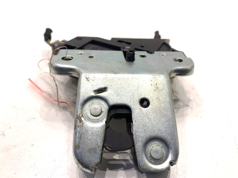 Zámek víka kufru zadní Audi A6 C6 (4F2) 2004 - 2011 4F5827505D