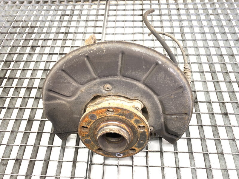 Otoč pravá přední VW Tiguan (5N_) 2007 - 2018