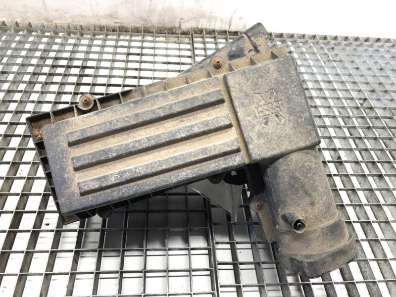 Kryt filtru vzduchu VW Tiguan (5N_) 2007 - 2018 3C0129607AS