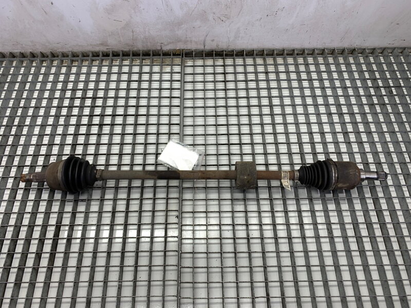 Poloosa pravá přední Fiat Tipo Sedan (356_) 2015 - 2022 00521220120