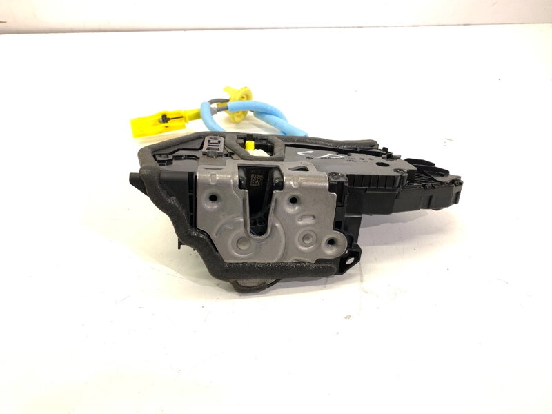 Zámek dveří levý přední BMW 2 Gran Coupe (F44) 2019 - 2022 7956135